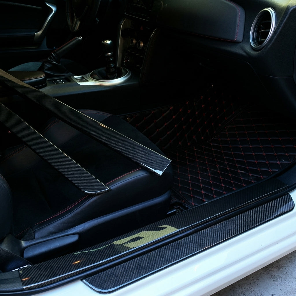 【受注生産】トヨタ86（ZN6） / BRZ（ZC6）ドライカーボン製 スカッフプレートカバー/サイドステップガード